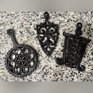 Vintage Wilton  Black‎ Cast Iron Trivet Set